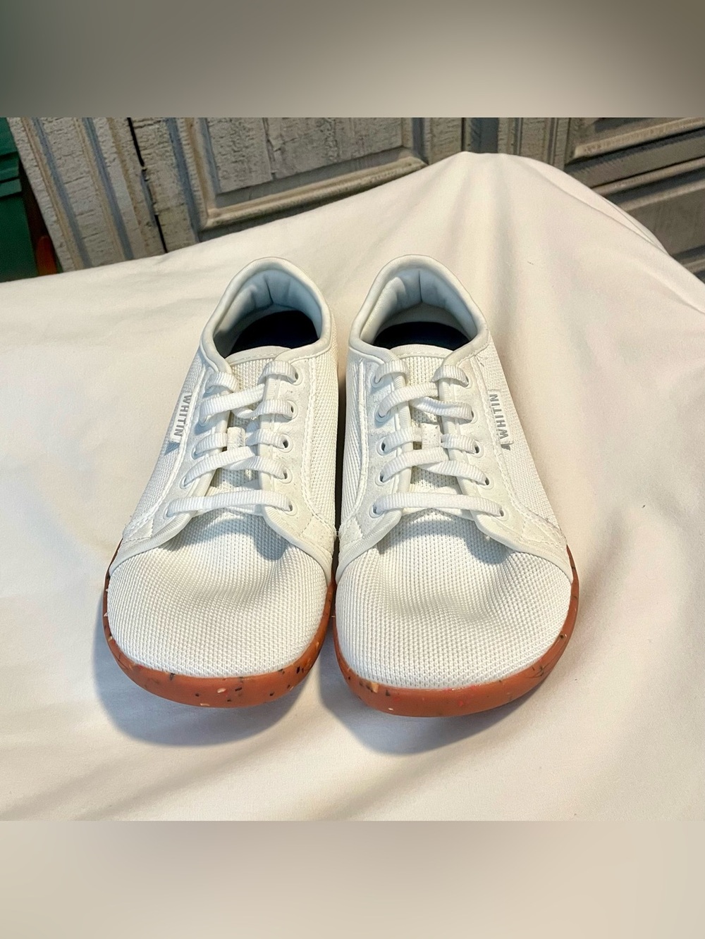 *NWOT* WHITIN Men's Wide Minimalist Barefoot Sneakers - W81 - Size EU40 US 7